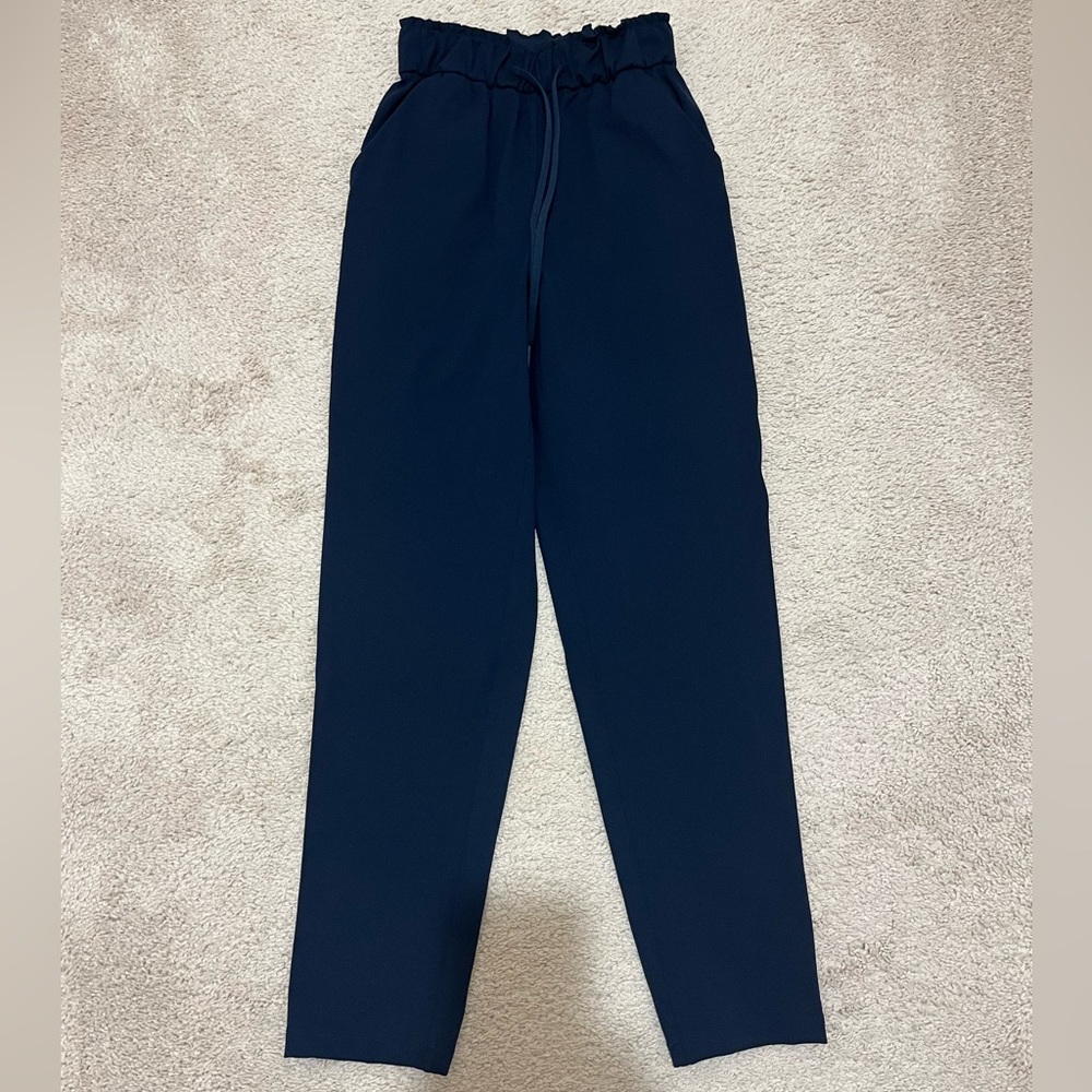 LULULEMON pants 7/8 length